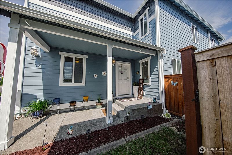 4th image of 16475 SE Greenbrier Street