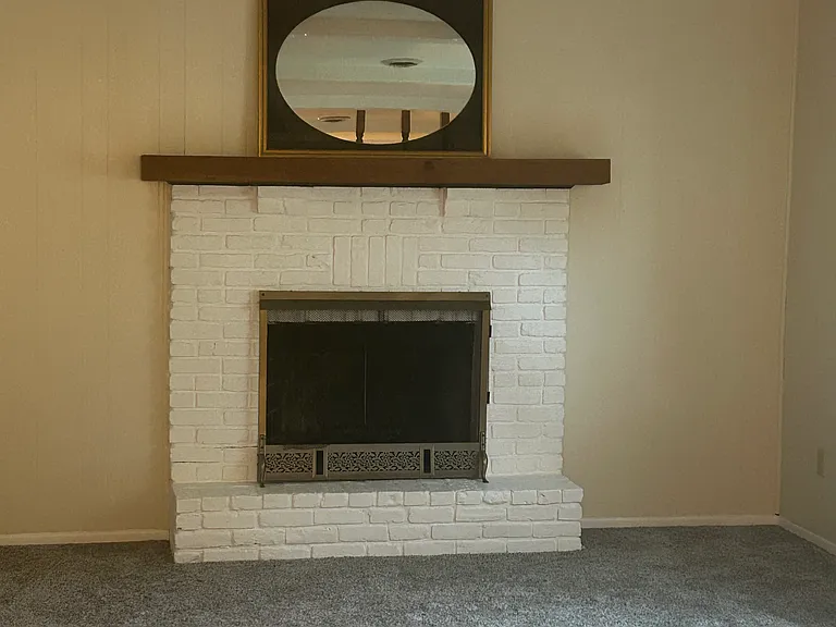 4004 Briarwood Dr — Photo 3