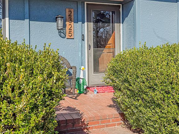 4th image of 2325 W Alta Street