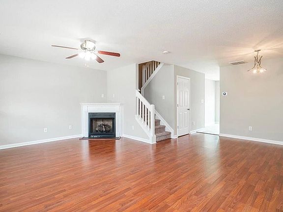 2nd image of 1133 Oak Blossom Way