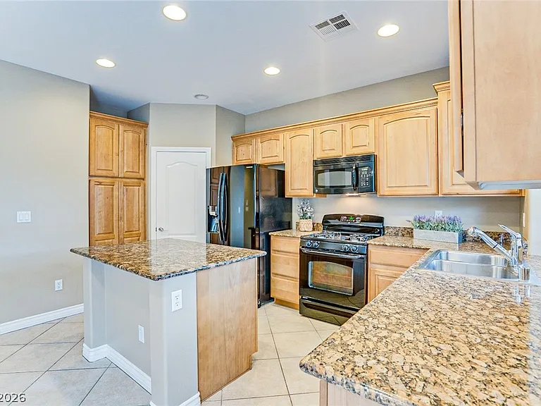 10737 Drake Ridge Ave — Photo 16
