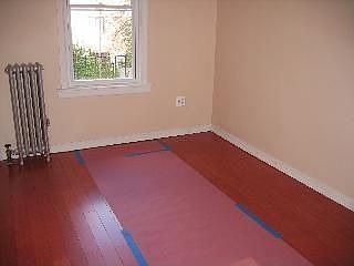 4th image of 718 Taylor Ave