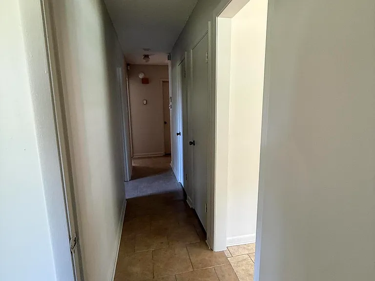 1616 Courtney Dr — Photo 5