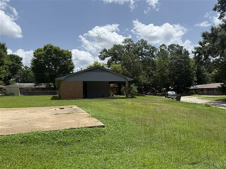 2113 Meadowview Cir — Photo 22