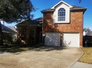802 Portsmouth Dr, Pearland, TX 77584