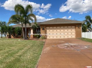 427 NE 20th St, Cape Coral, FL 33909