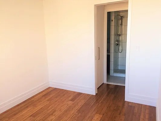 Rented by Perlbinder Realty | media 7