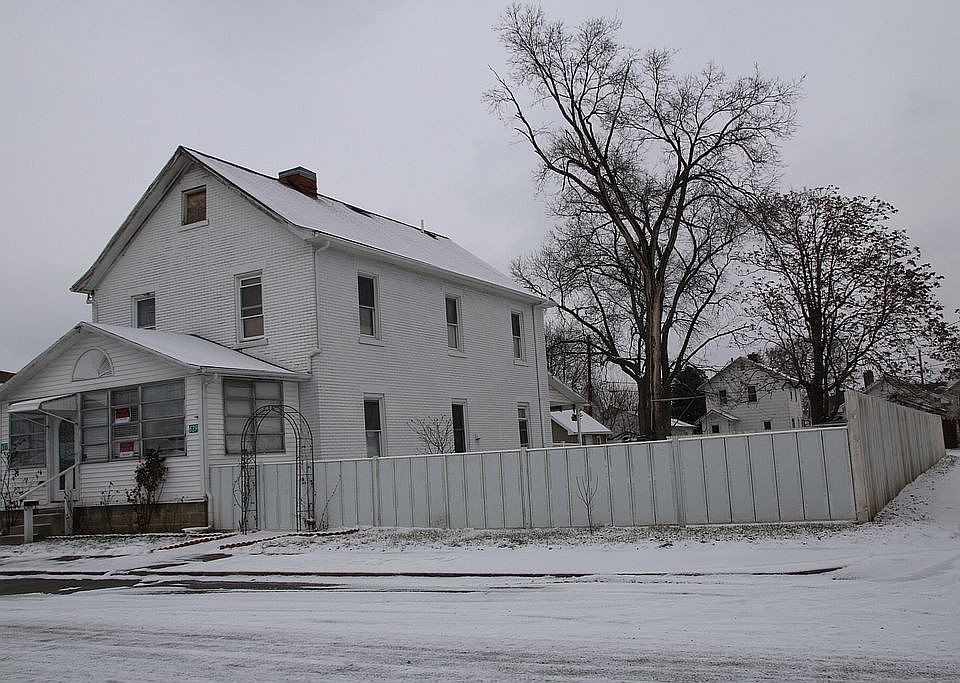 1st image of 629 Willow St