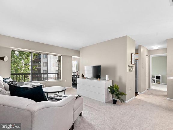 5th image of 8465 Crozier Ct APT 303