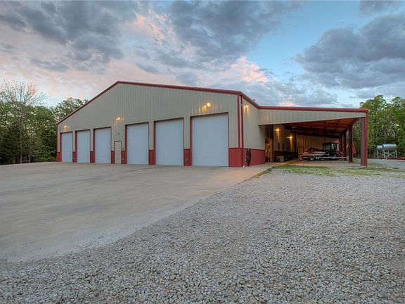 3rd image of 2230 County Road 2296