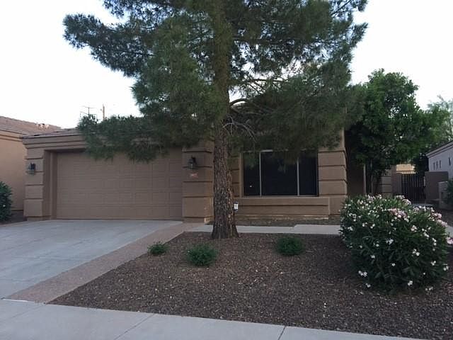 1st image of 3827 E Carter Dr