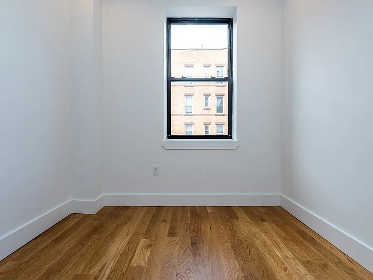 724 5th Ave #2C — Photo 7