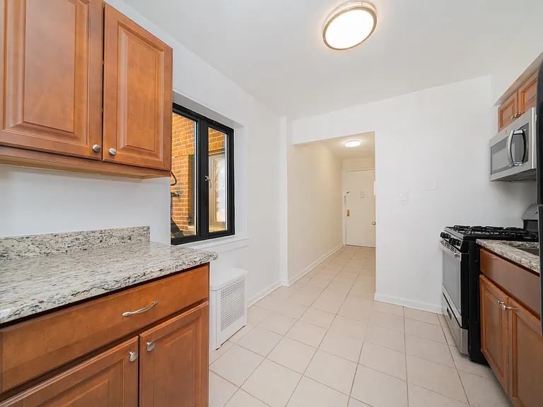 75-10 153rd St #2B — Photo 7