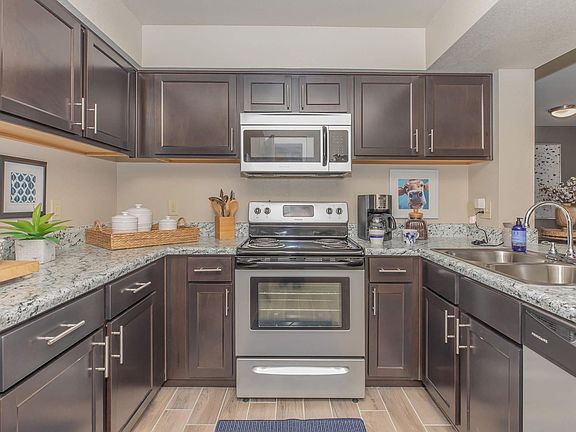 4th image of 6901 Saratoga Blvd #290
