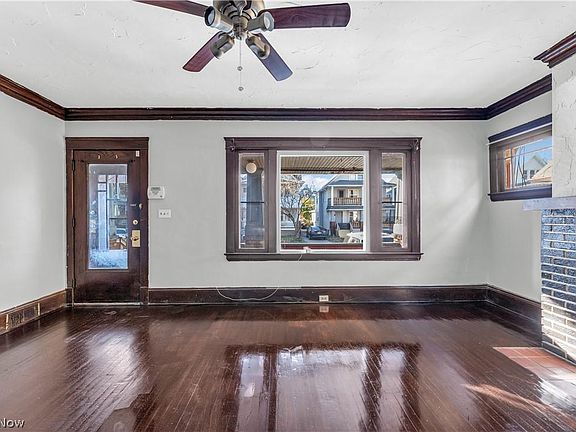 5th image of 1919 W 71st St #1