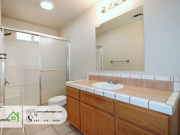 21962 Klamath River Pl — Photo 18