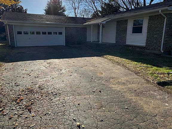 2nd image of 200 Esperanza Dr