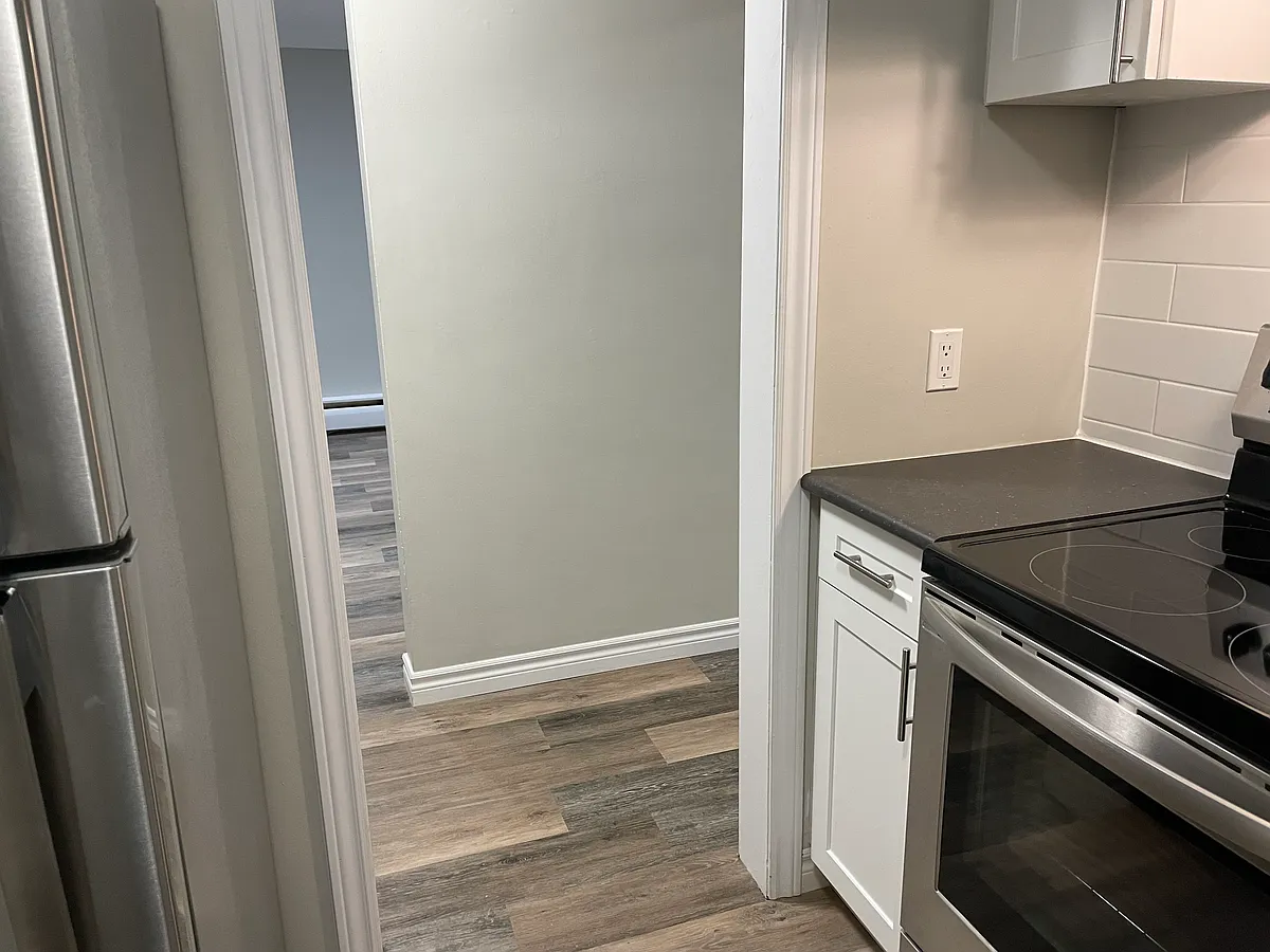 Building Photo - 464 Elizabeth St #4