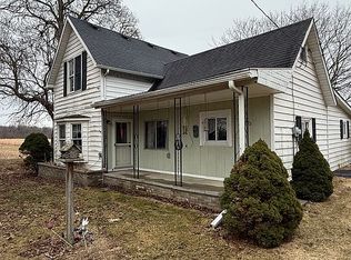 7832 E Roggy Rd, Ithaca, MI 48847