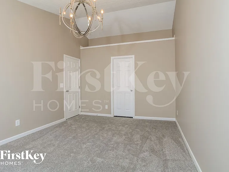 26 Forest Pond Dr — Photo 9