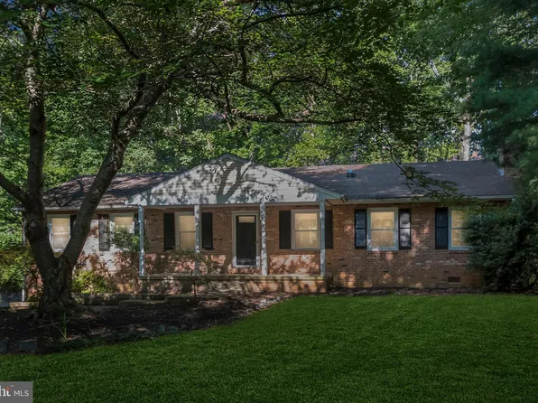 7 Carter Ln, Stafford, VA 22556