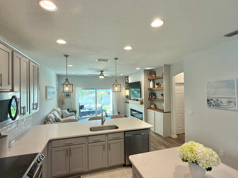 2024 Poinciana Rd — Photo 4