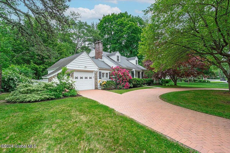 3rd image of 38 Loudon Parkway