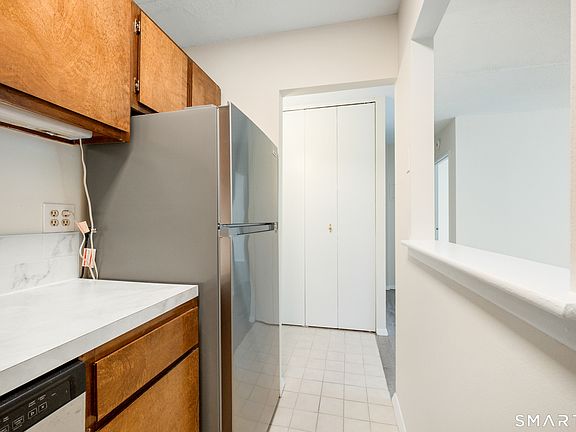 3rd image of 27 Northill Street #2B