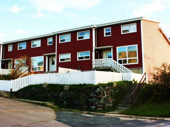 5605 50th Ave, Yellowknife, NT X1A 1E8