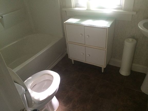 3rd image of 6384 Meis Ave