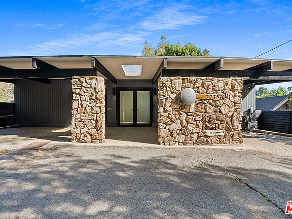 2nd image of 2775 Rinconia Dr