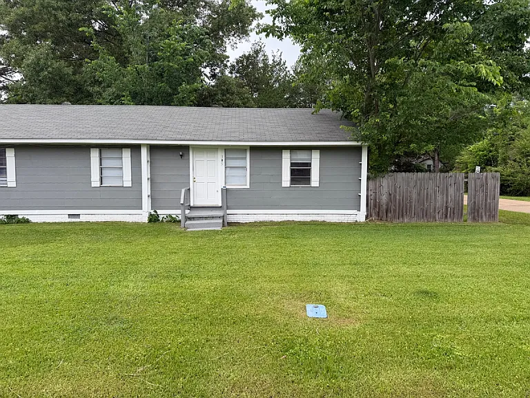 305 Valentour Rd #N — Photo 10