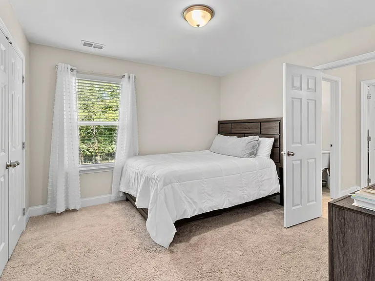 6508 Satjanon Dr — Photo 46
