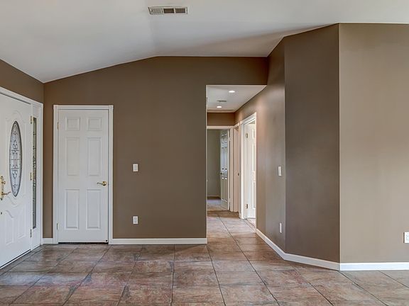 4th image of 1453 E Gem Cir