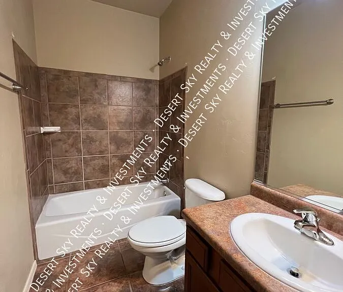 5015 Kensington Way — Photo 13