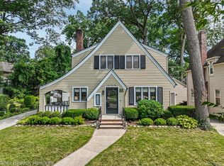 454 W Oakridge St, Ferndale, MI 48220