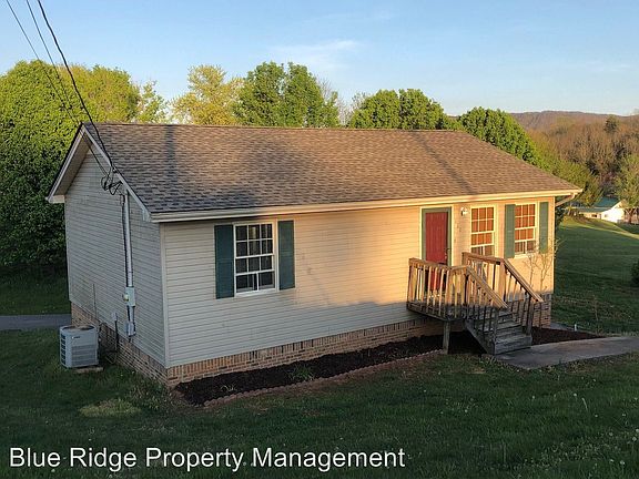 3rd image of 120 Shelby Ave