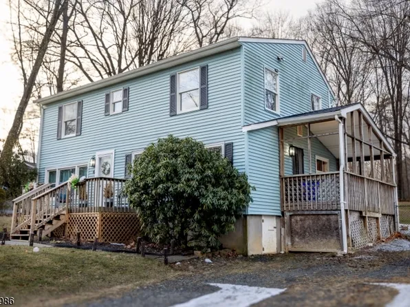 6 Walpack Dr, Hampton Twp., NJ 07860