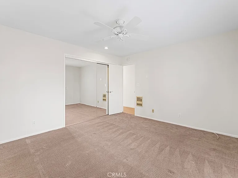 721 Esplanade #403 — Photo 16