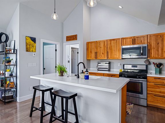 2nd image of 23680 Sagebrush Circle