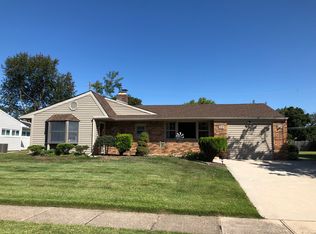31 Wildrose Ln, Levittown, PA 19054