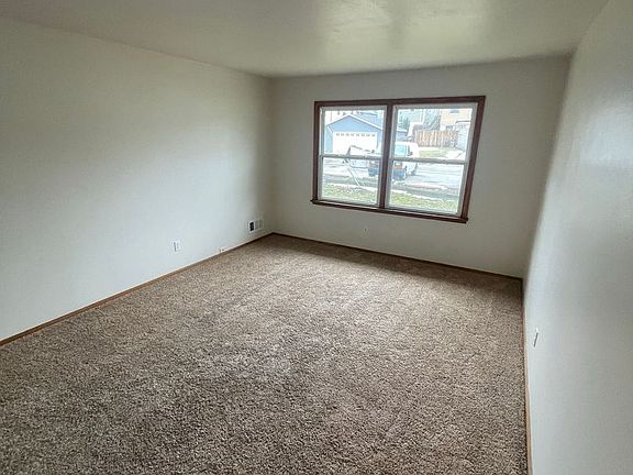 4th image of 343 W Newhall Ave APT 8