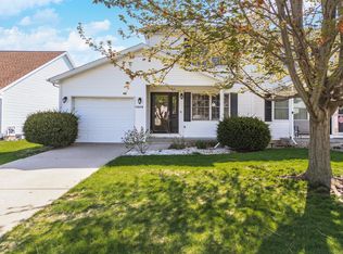 1306 Beacon Hill Ct, Normal, IL 61761