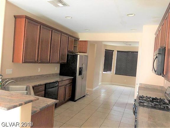 5th image of 4029 Keasberry Ave #0
