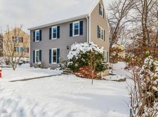 377 Hypine Rd, Dracut, MA 01826
