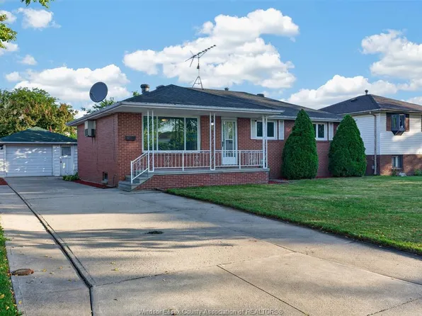 5015 Colbourne Dr, Windsor, ON N8T 1T6