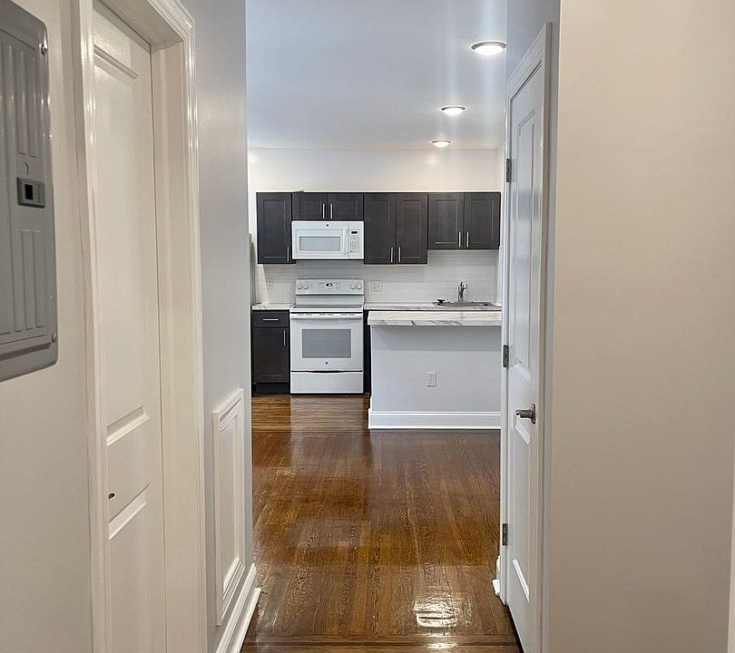 1st image of 4203 Chester Ave APT 3I