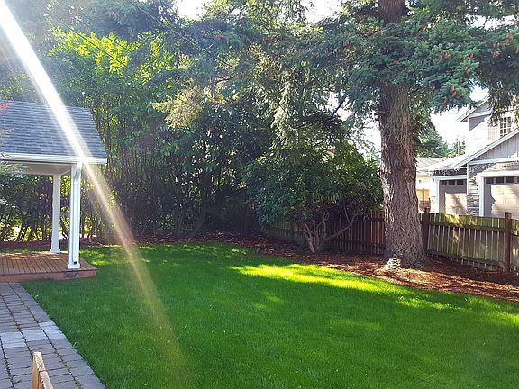 Fully-fenced front yard