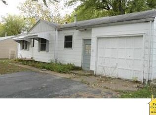 109 Lakeview Dr, Windsor, MO 65360