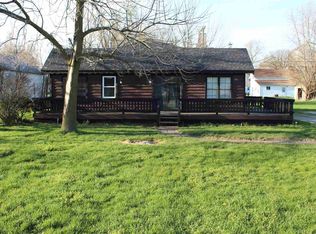 306 W South St, Wolcott, IN 47995
